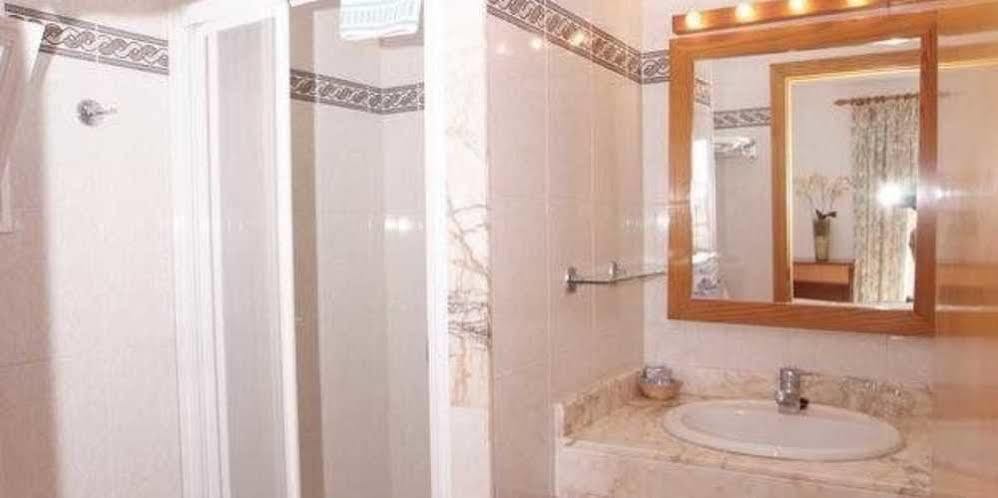 Hostal De La Caravel-La Cala D´Or Dış mekan fotoğraf